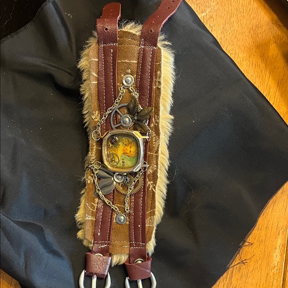 Steampunk Brown Leather Wristband with Gears and Portrait - Picture 2 of 8